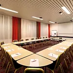Ibis Otel