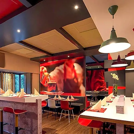 Ibis Hotel 2*