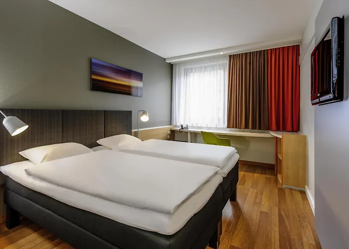 Ibis Hotel 2*